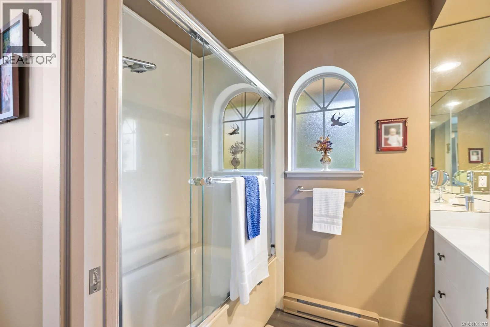 505 Marine View