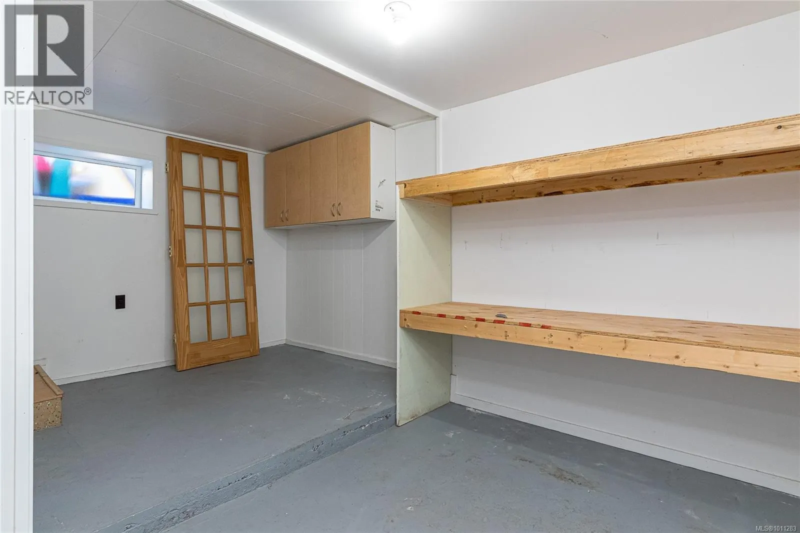 3160 Mars St