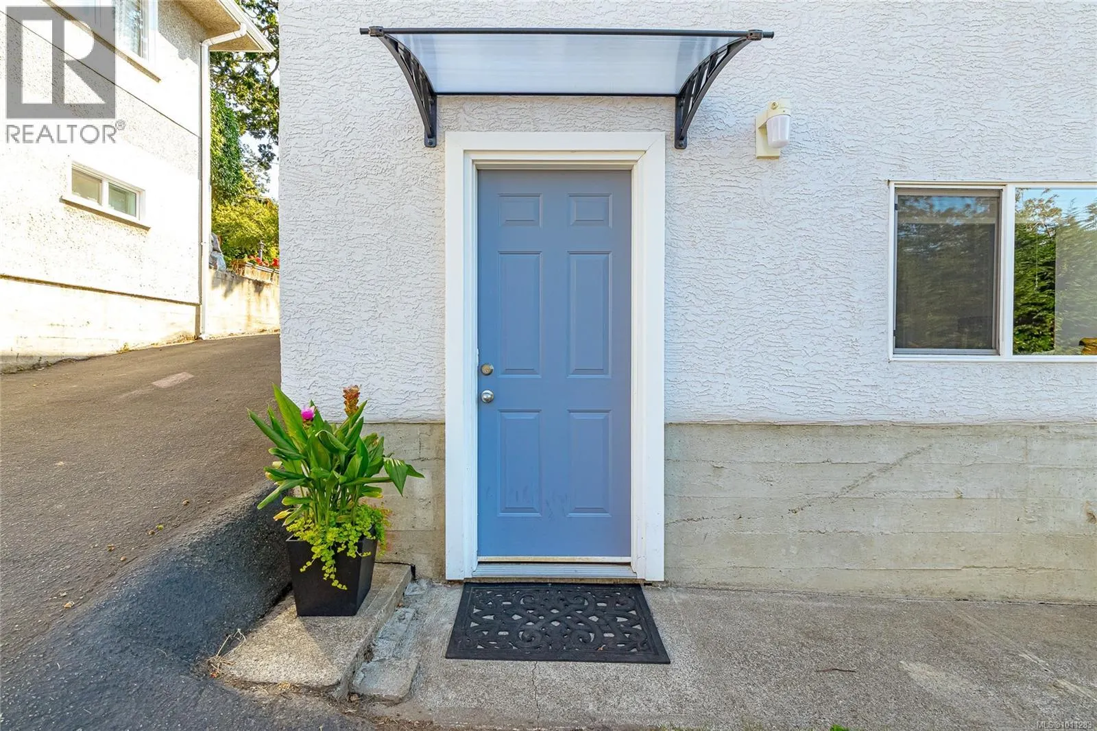3160 Mars St