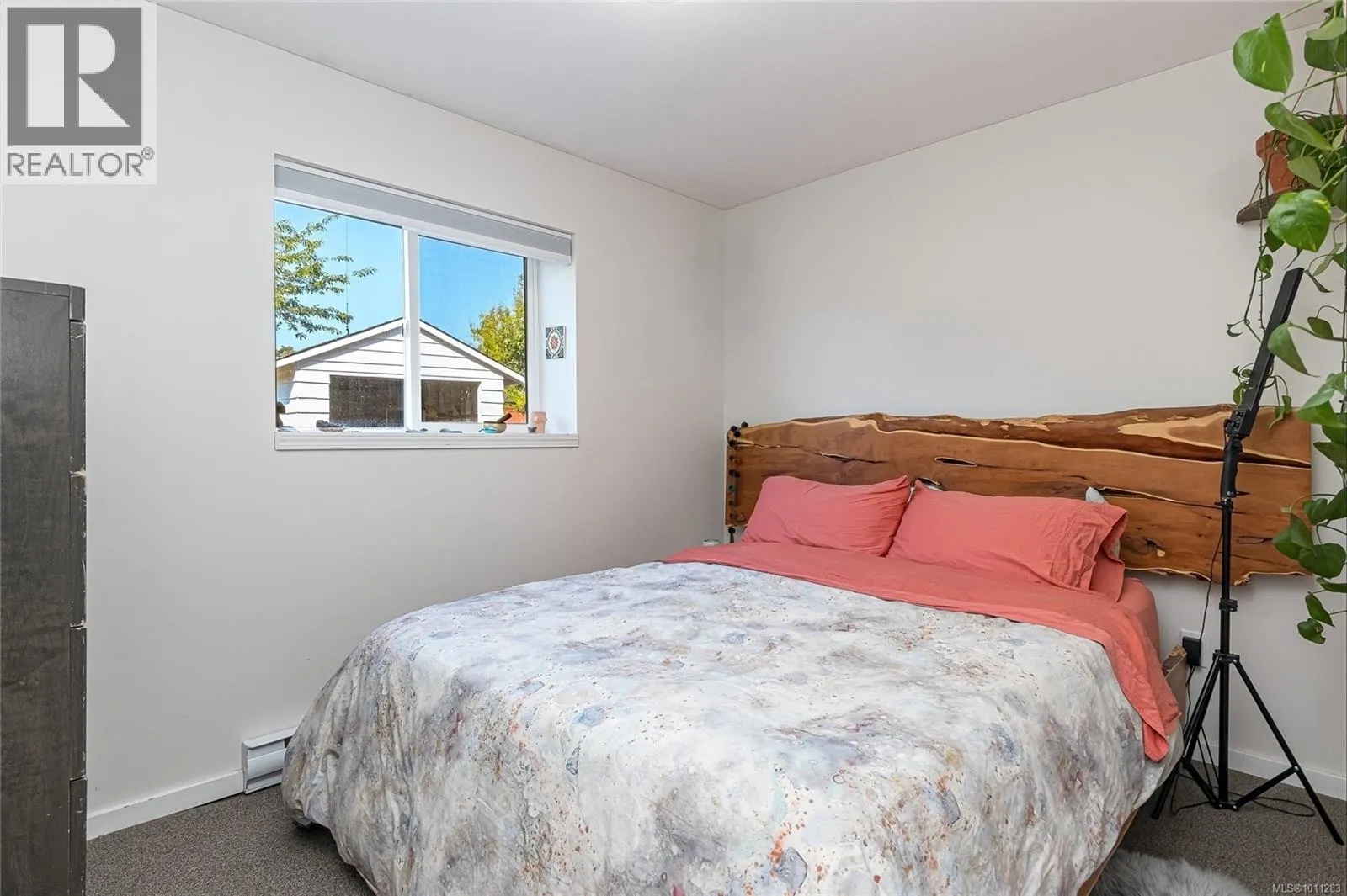 3160 Mars St