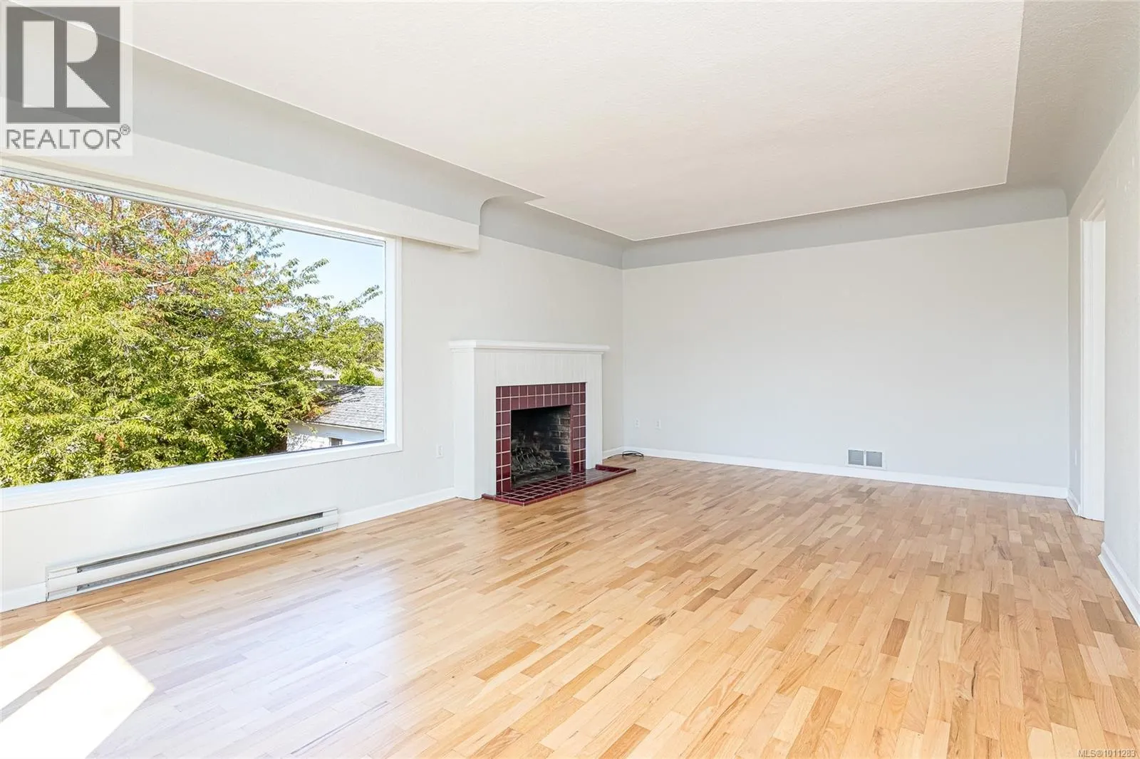 3160 Mars St