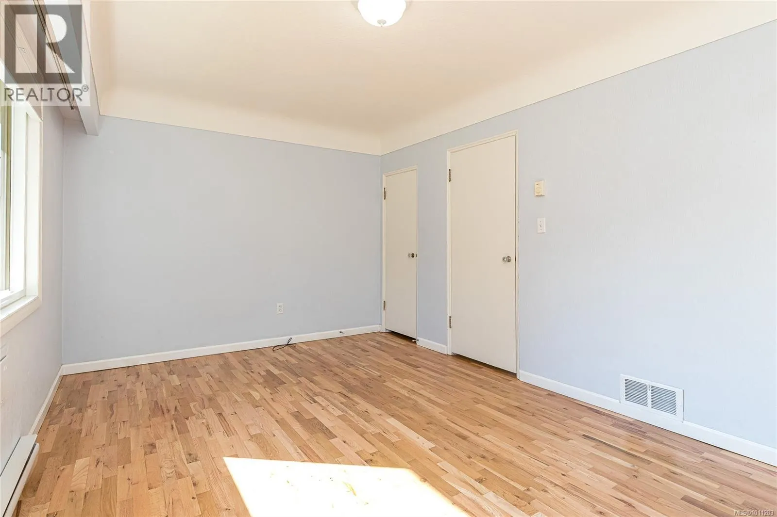 3160 Mars St