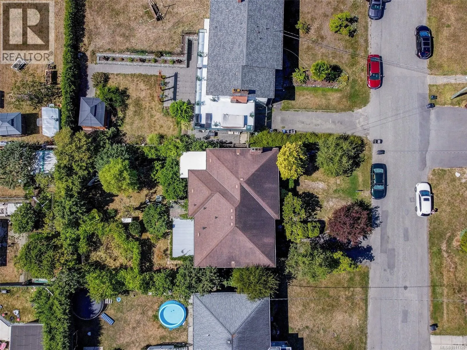 1611 Elm St