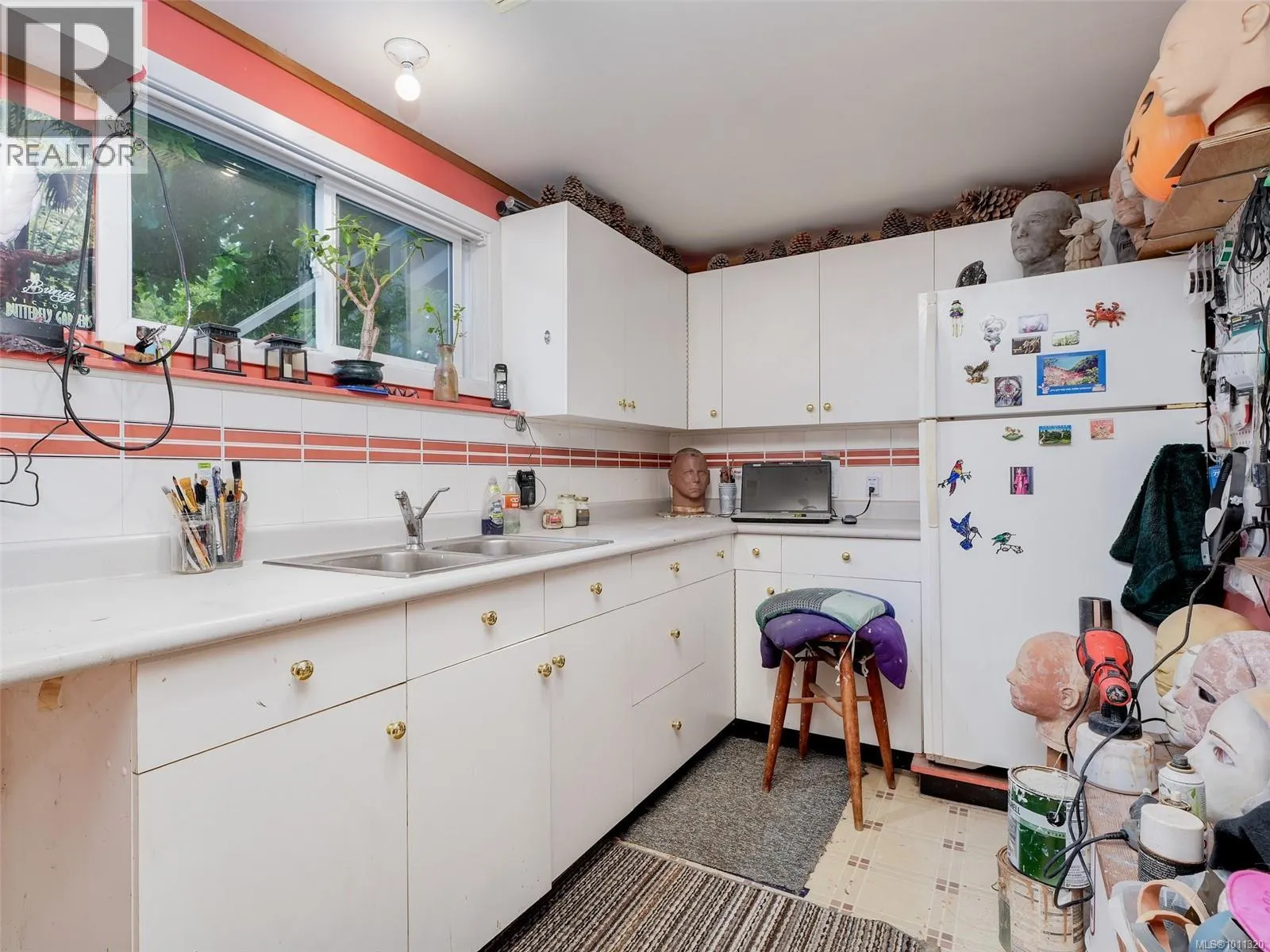 1611 Elm St