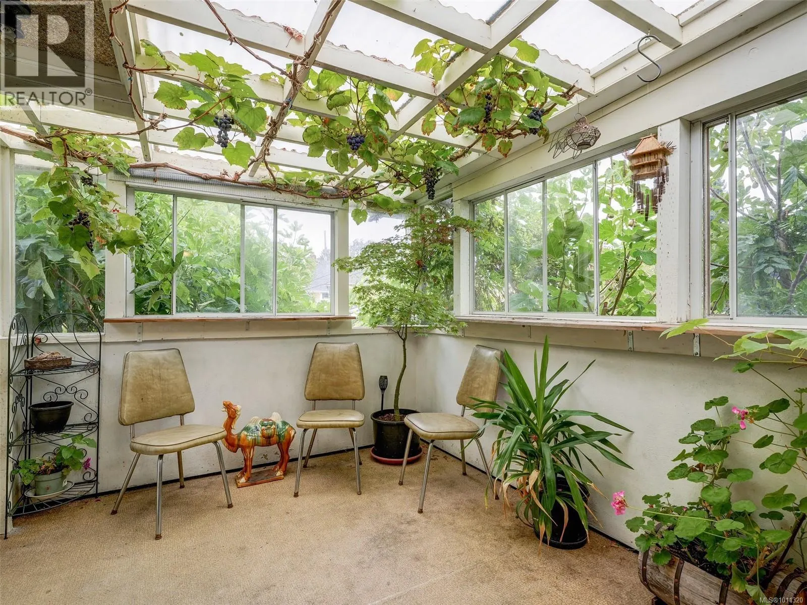 1611 Elm St