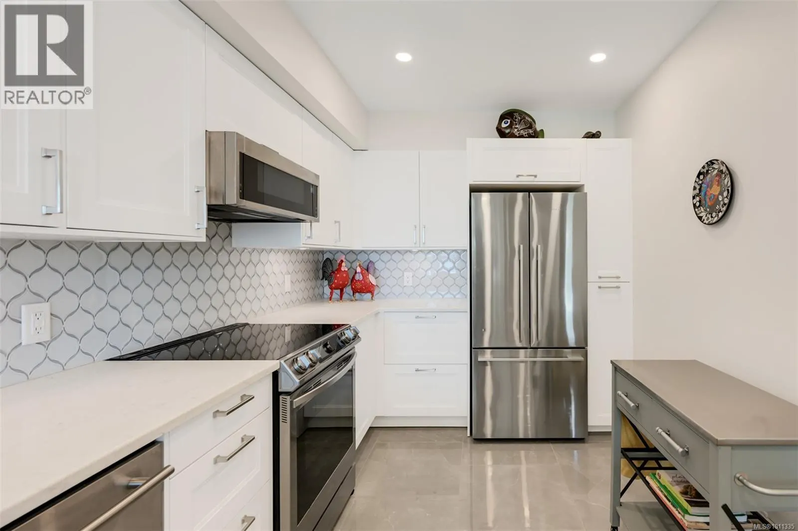 140 210 Russell St