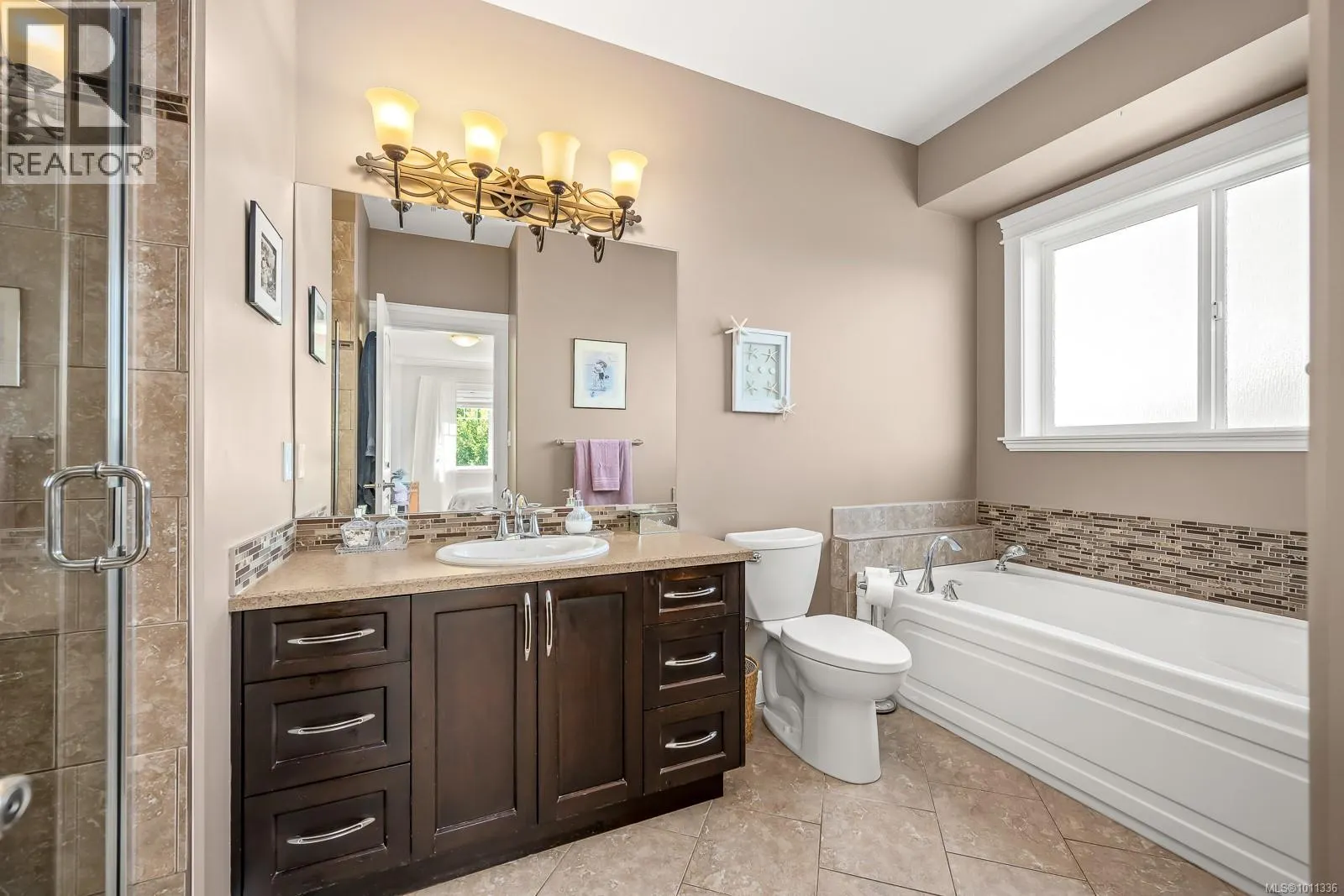 726 Cameleon Dr