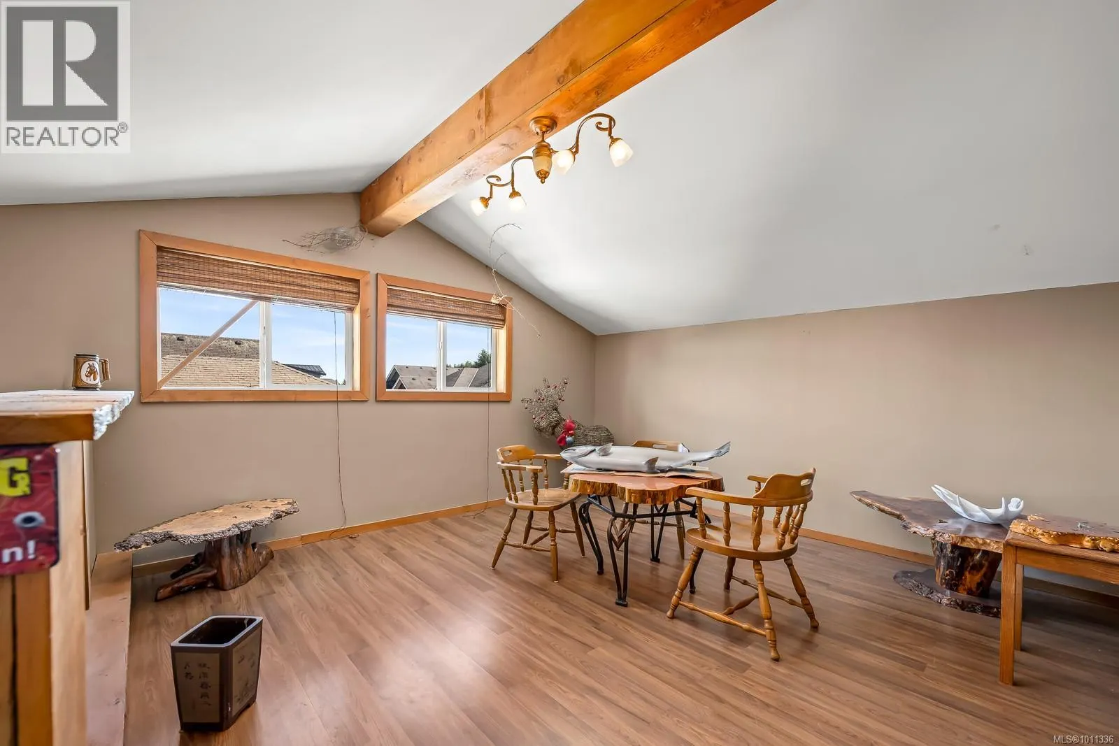 726 Cameleon Dr