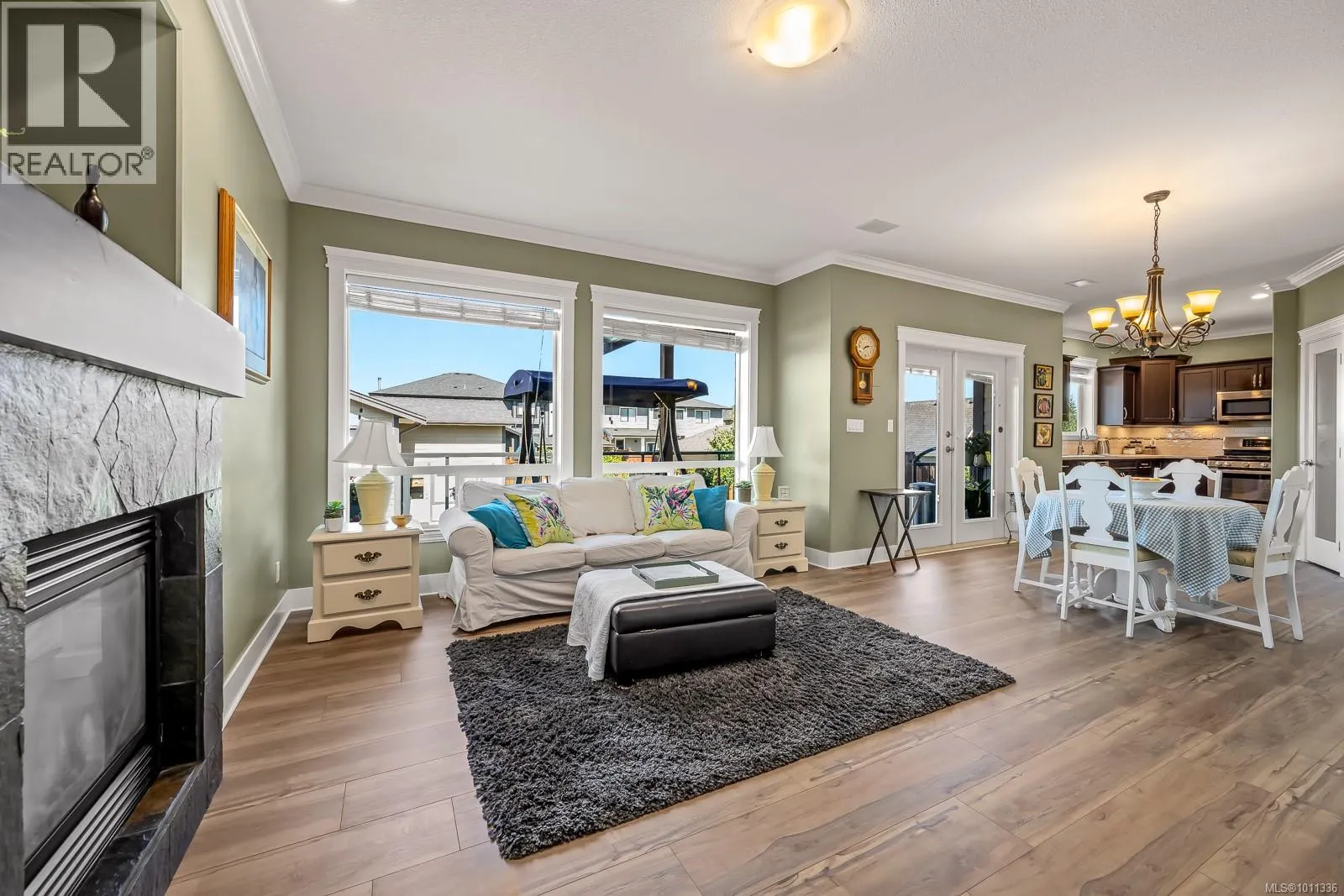 726 Cameleon Dr