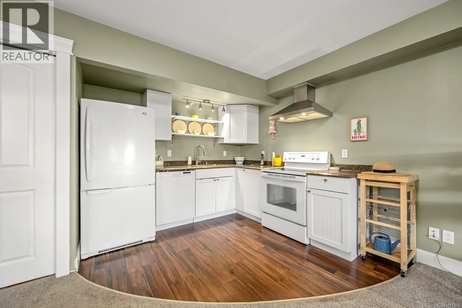 726 Cameleon Dr