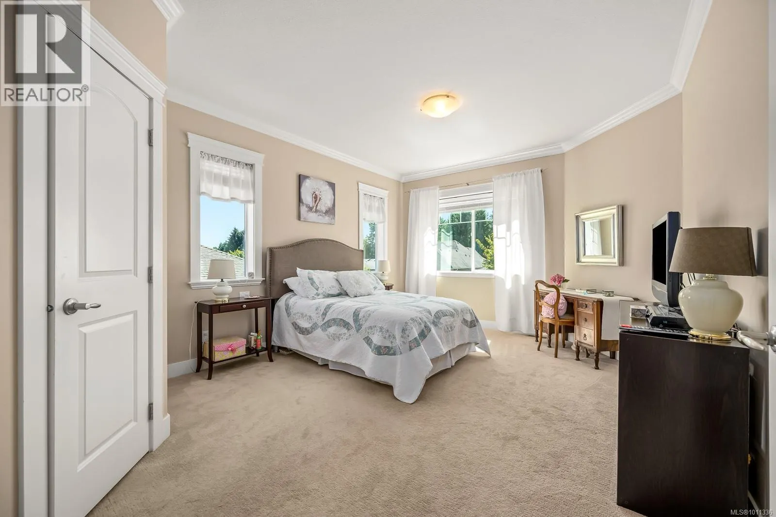 726 Cameleon Dr