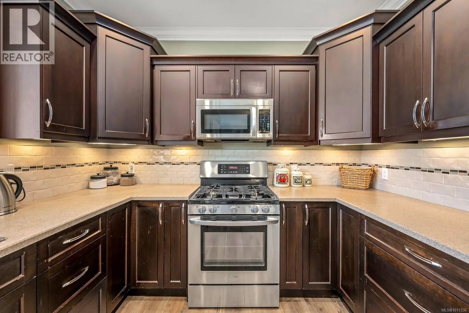 726 Cameleon Dr