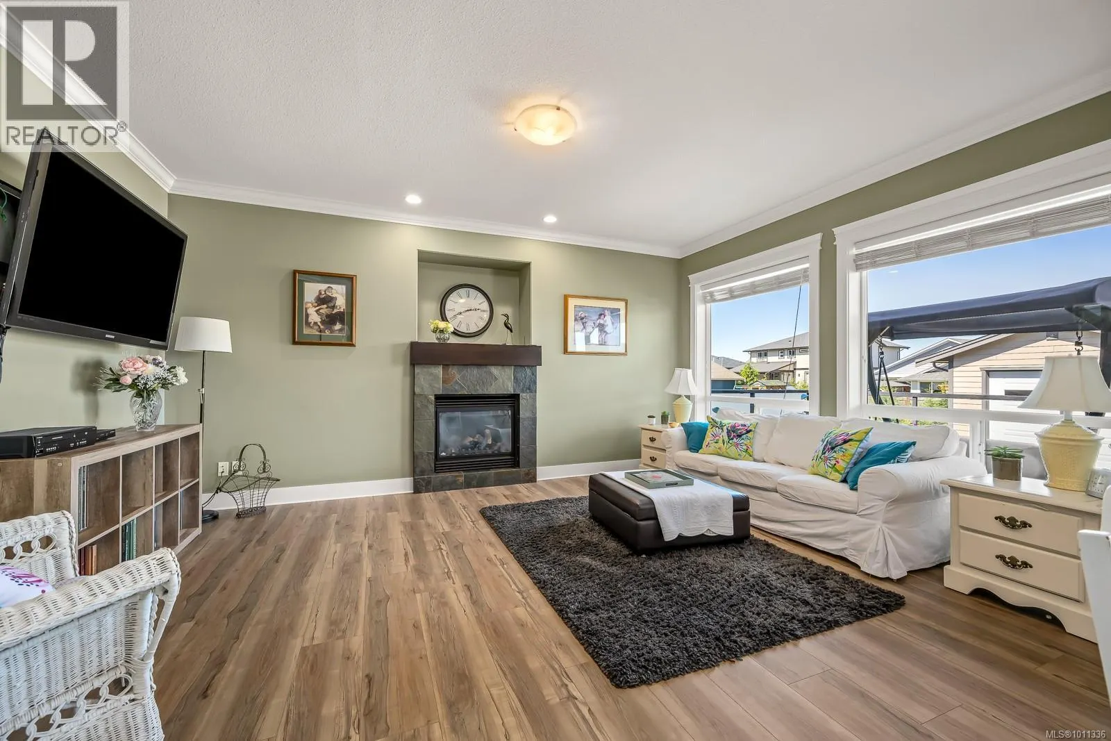 726 Cameleon Dr