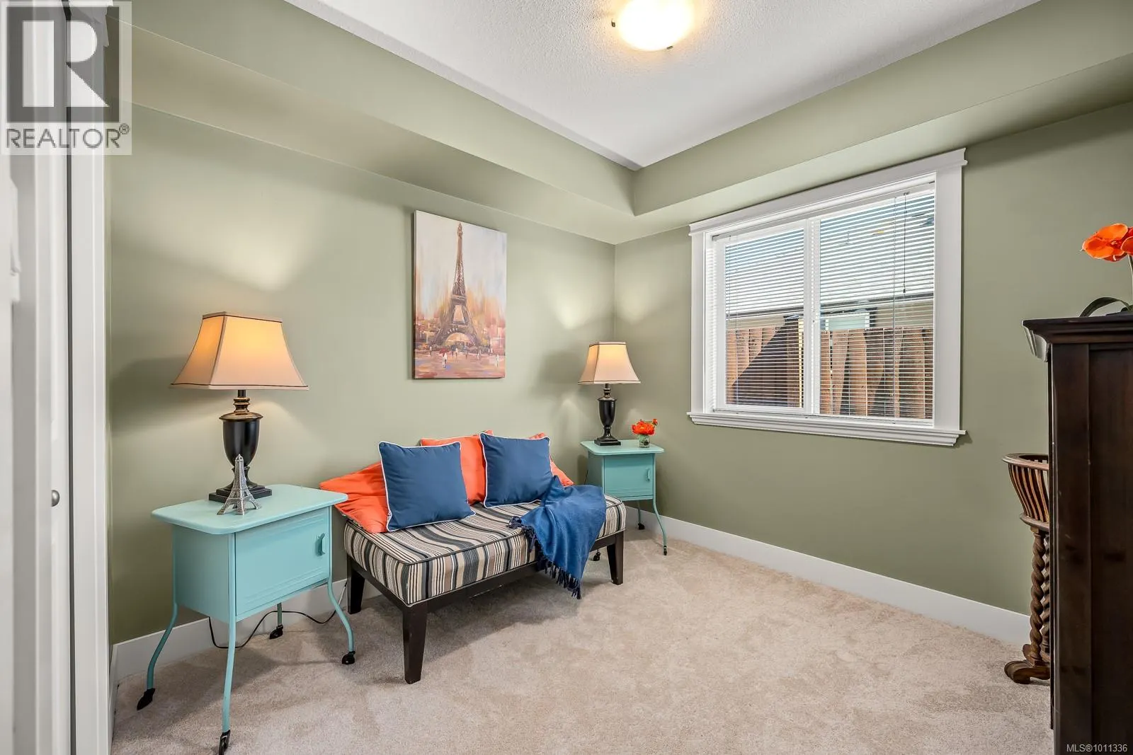 726 Cameleon Dr