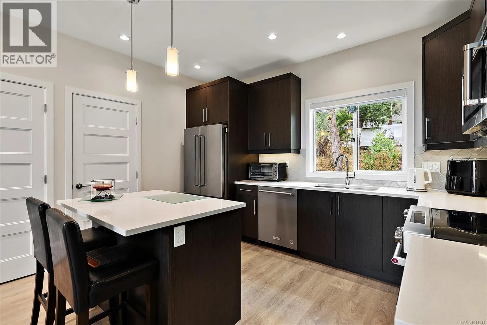 2202 Echo Valley Rise