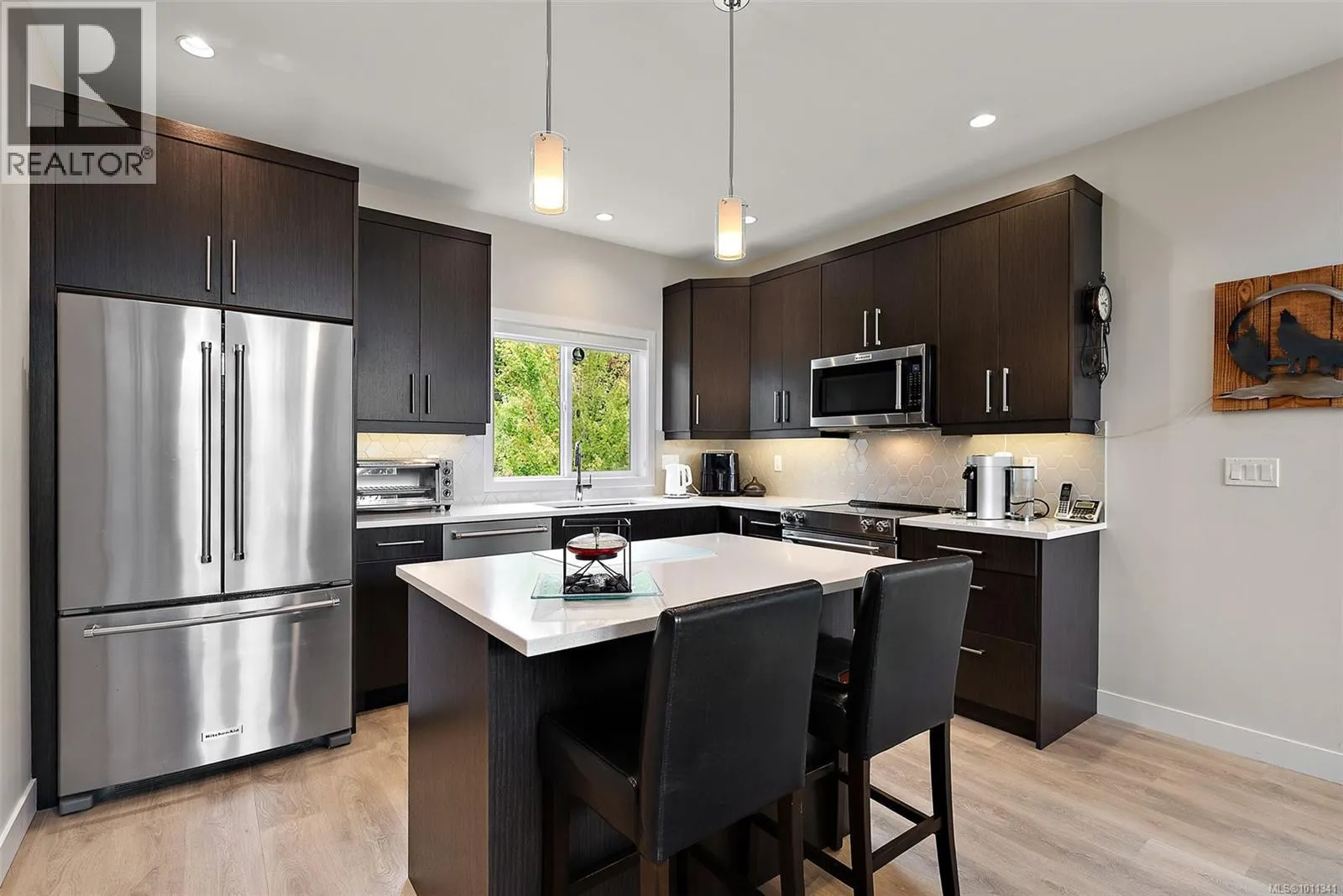 2202 Echo Valley Rise