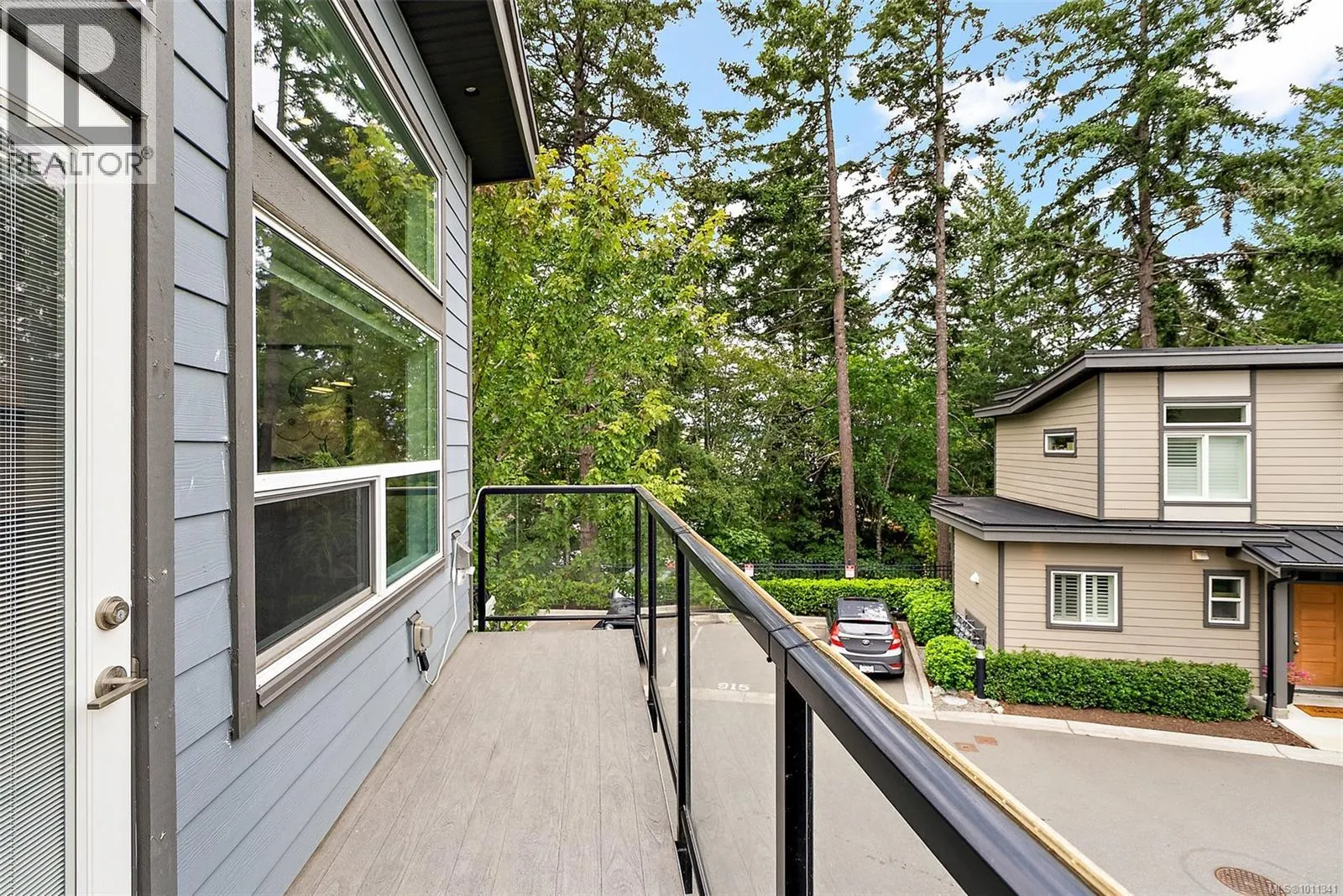 2202 Echo Valley Rise