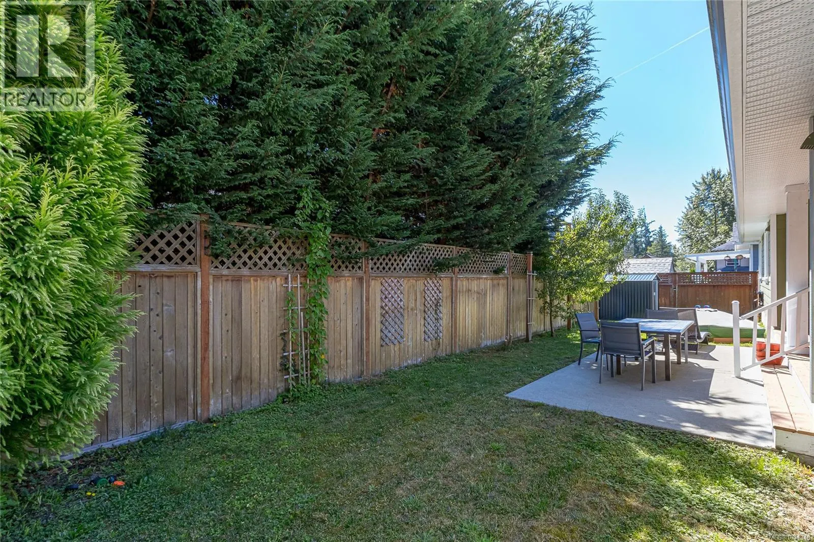 6885 Laura's Lane