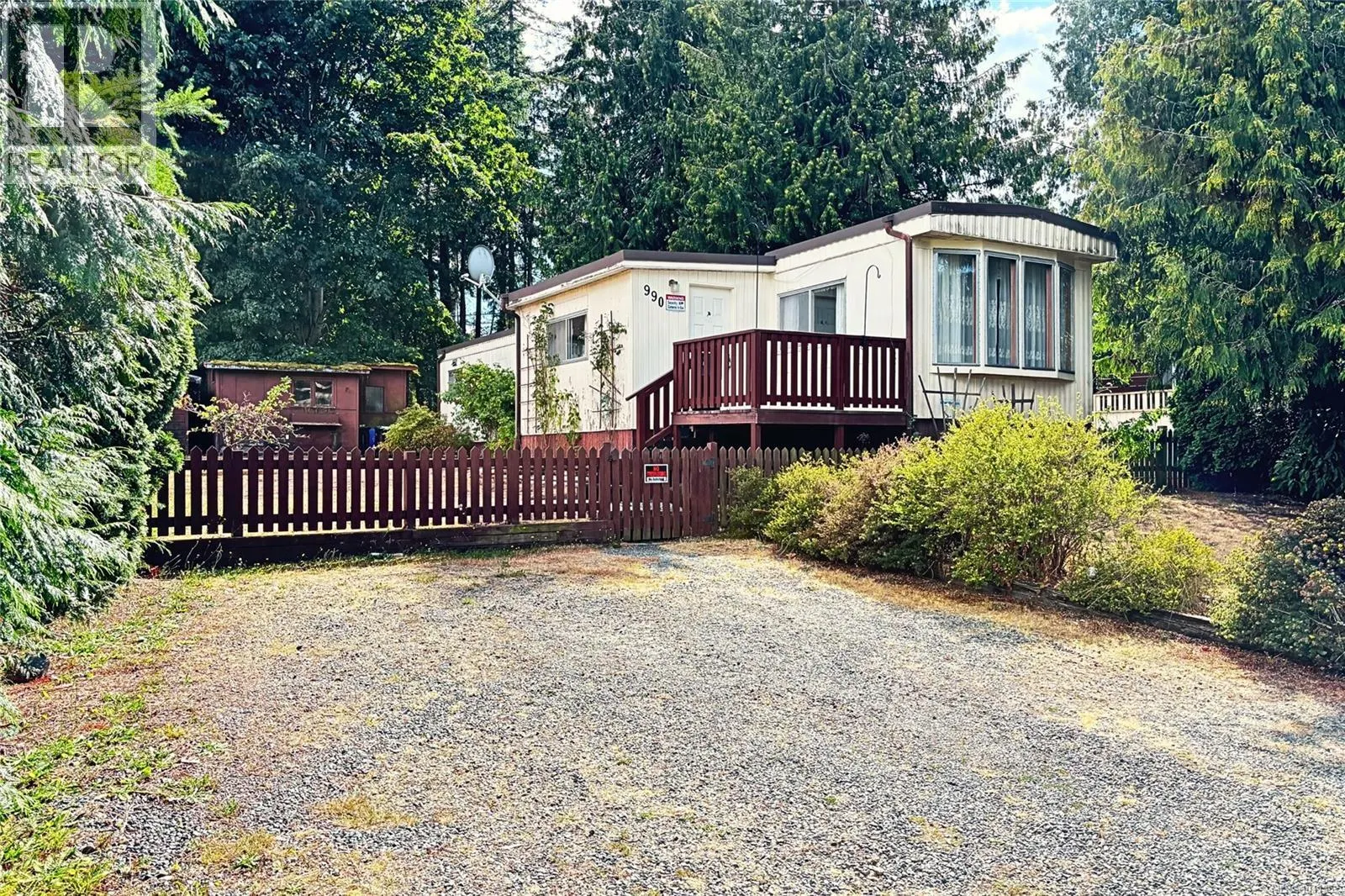 990 Riley Rd