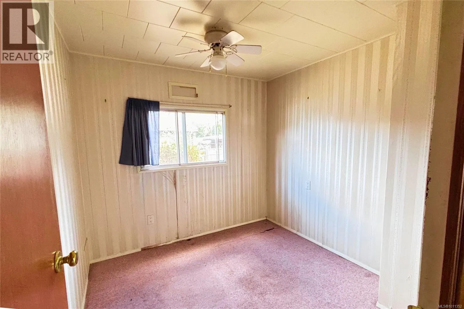 990 Riley Rd