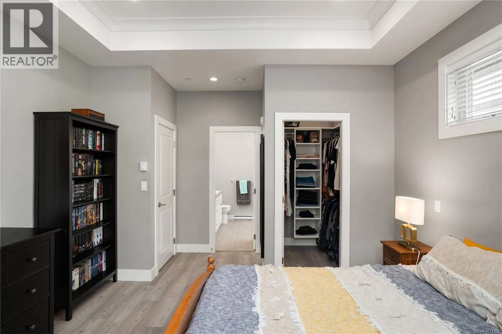 6552 Arranwood Dr