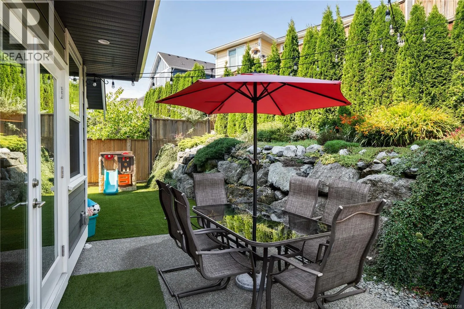 6552 Arranwood Dr