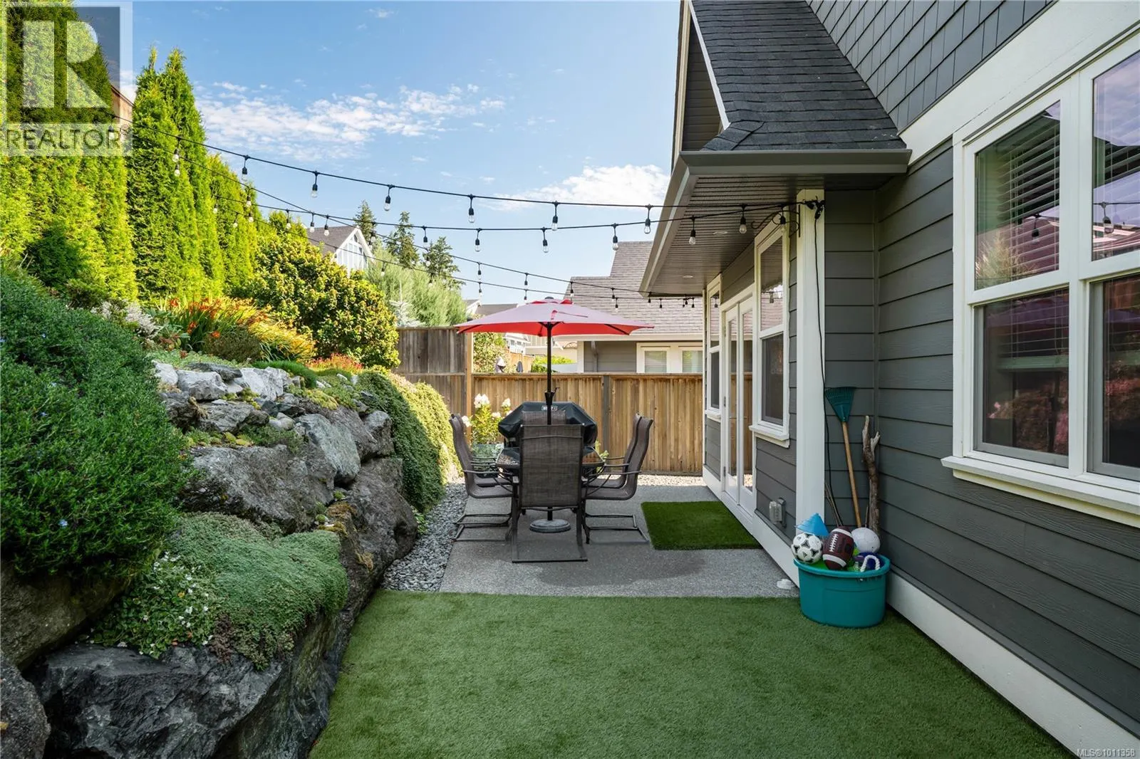 6552 Arranwood Dr