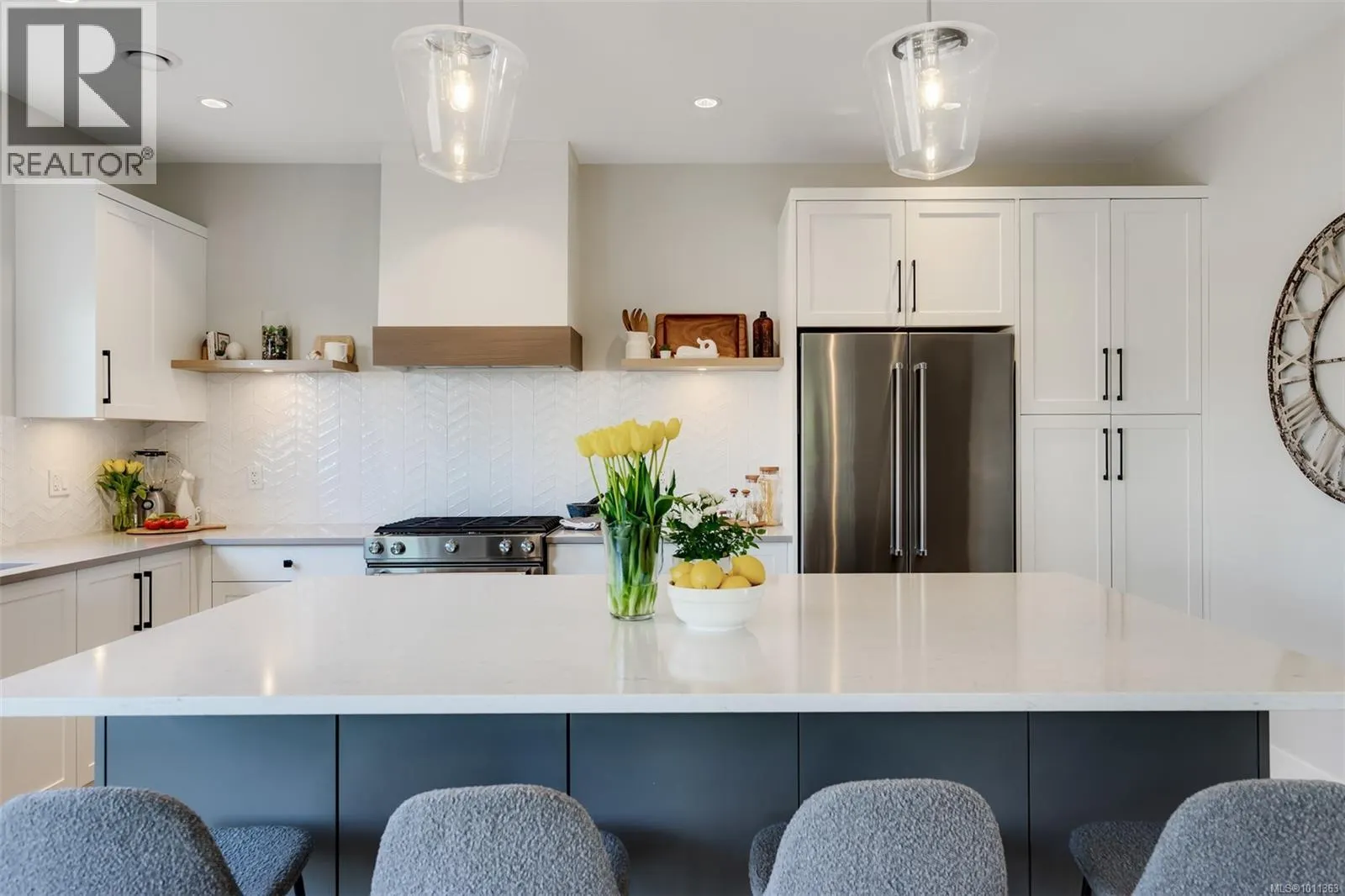 9350 East Saanich Rd