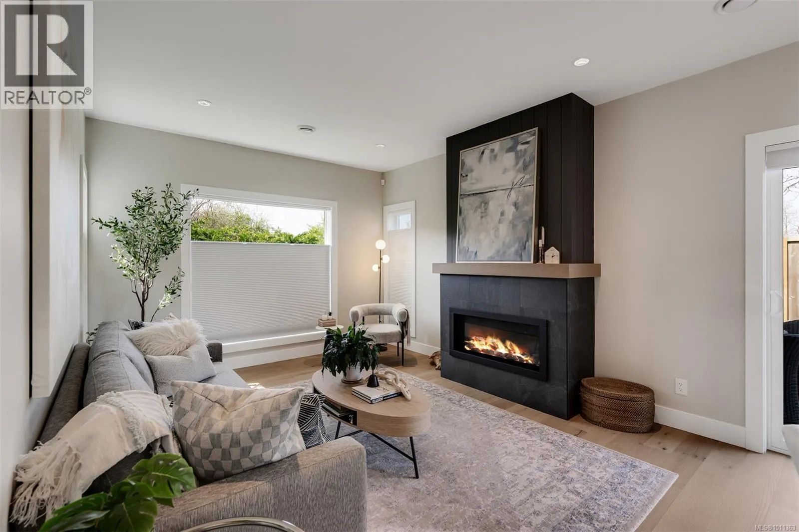 9350 East Saanich Rd