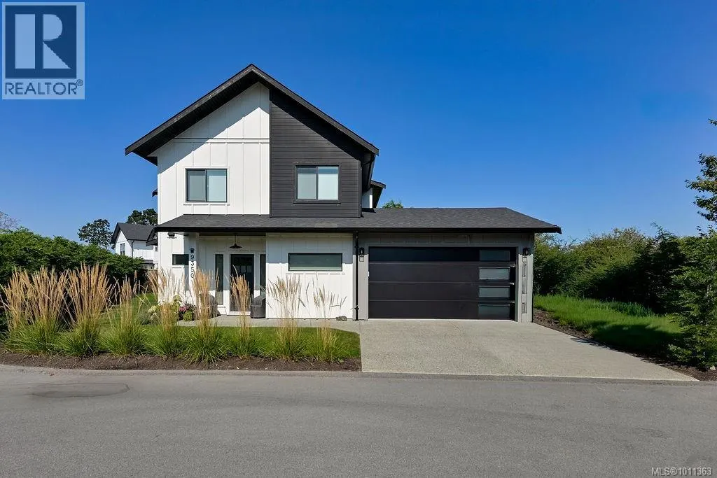 9350 East Saanich Rd
