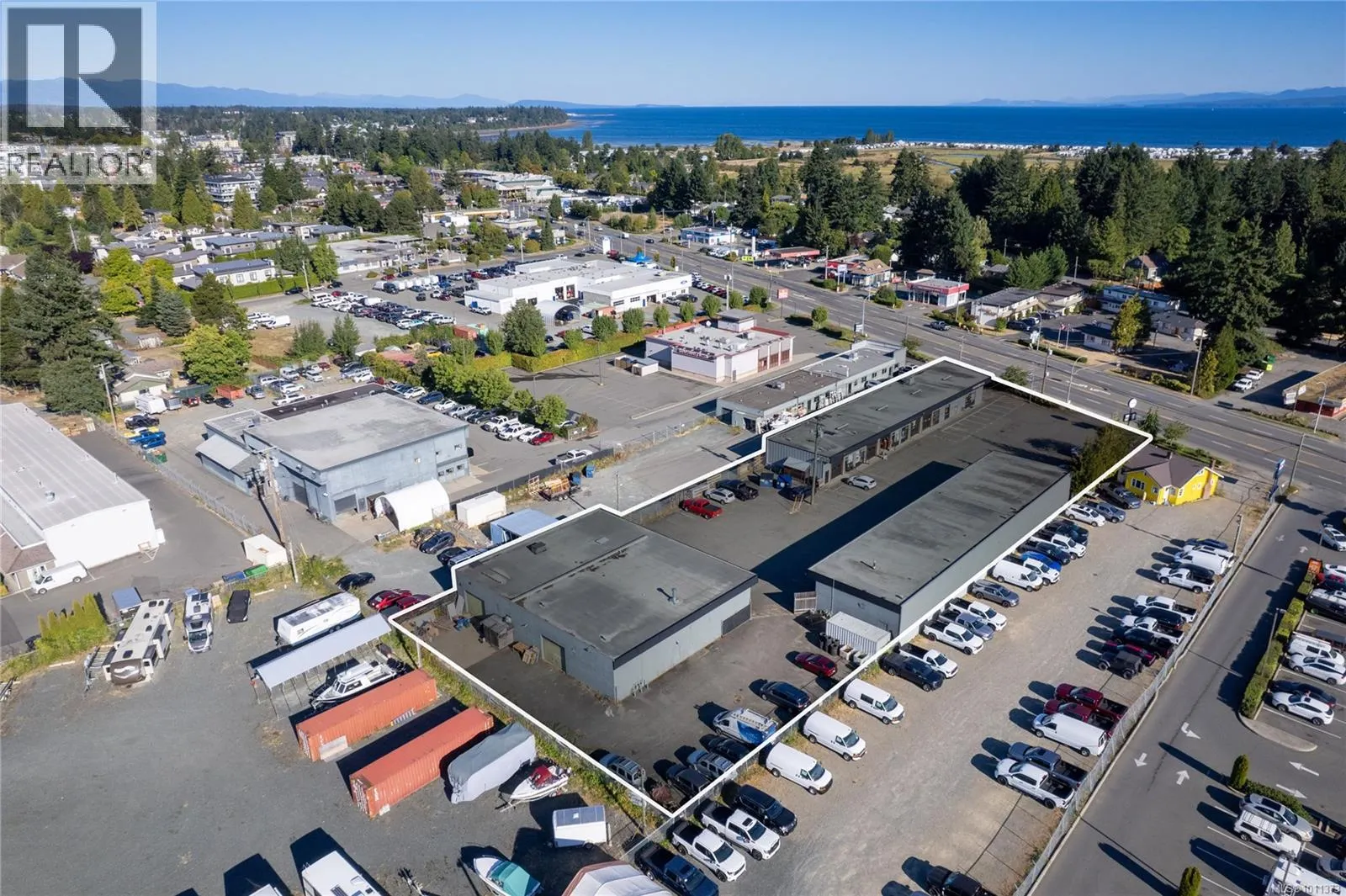 464 Island Hwy E