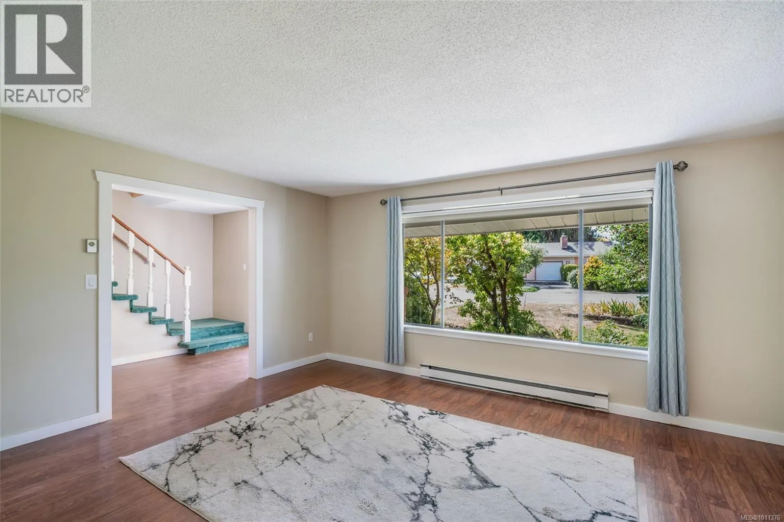338 McKinnon St