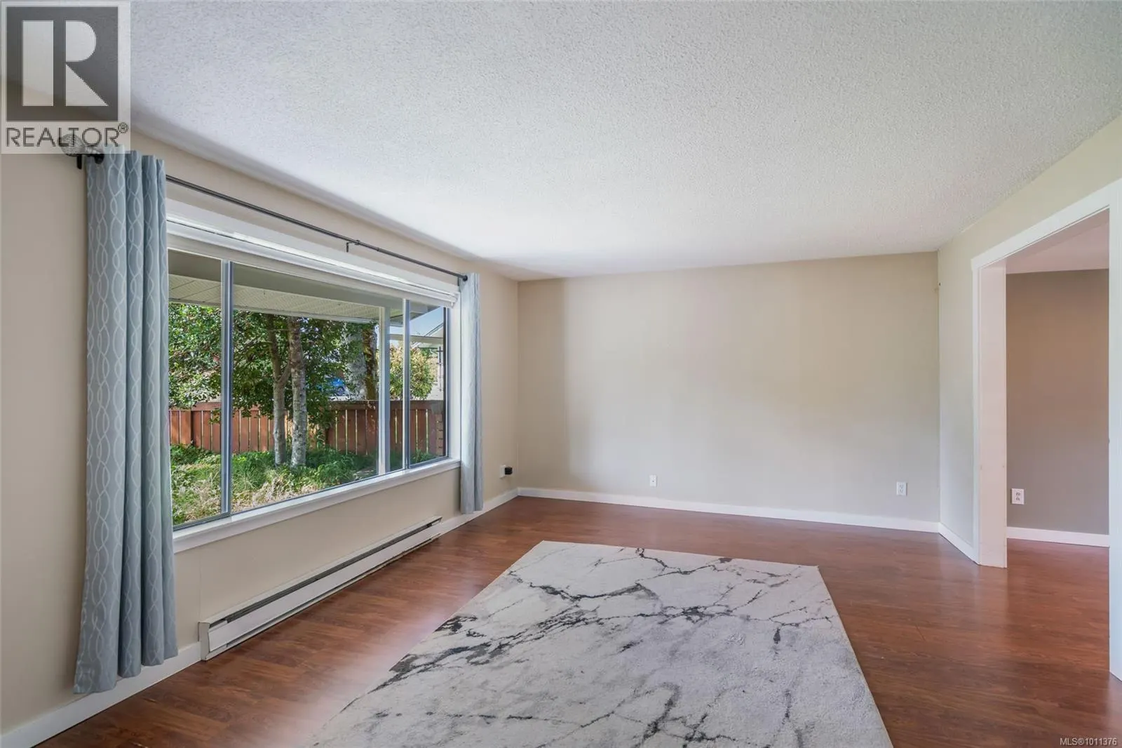 338 McKinnon St