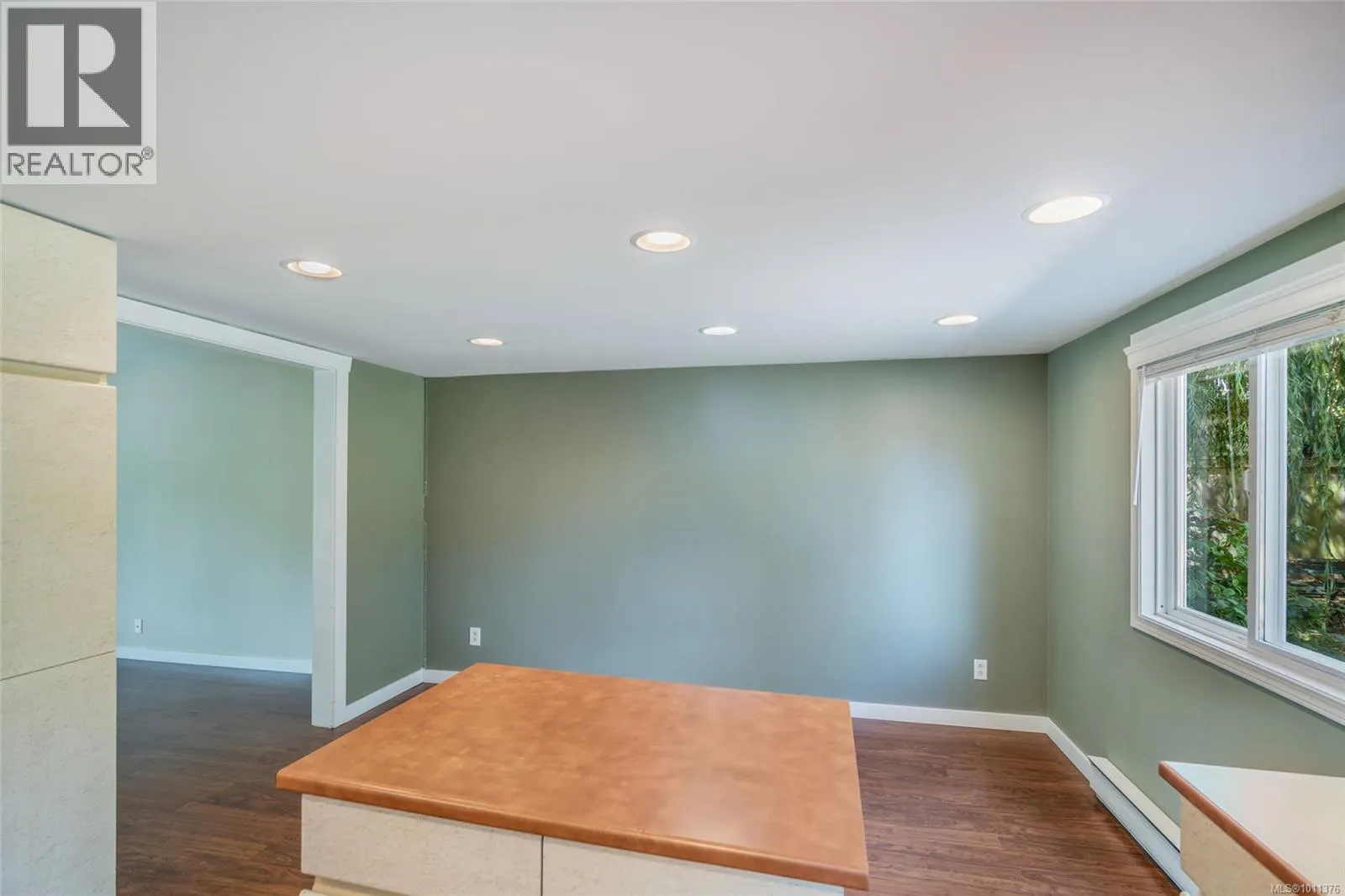 338 McKinnon St