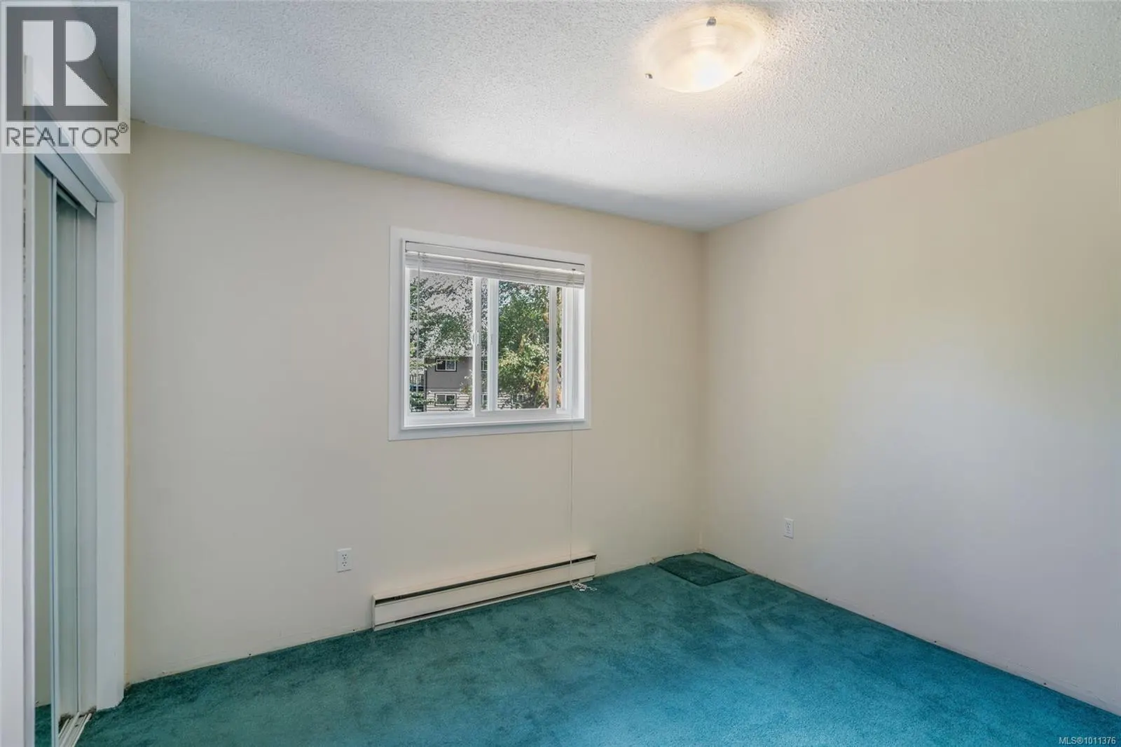 338 McKinnon St