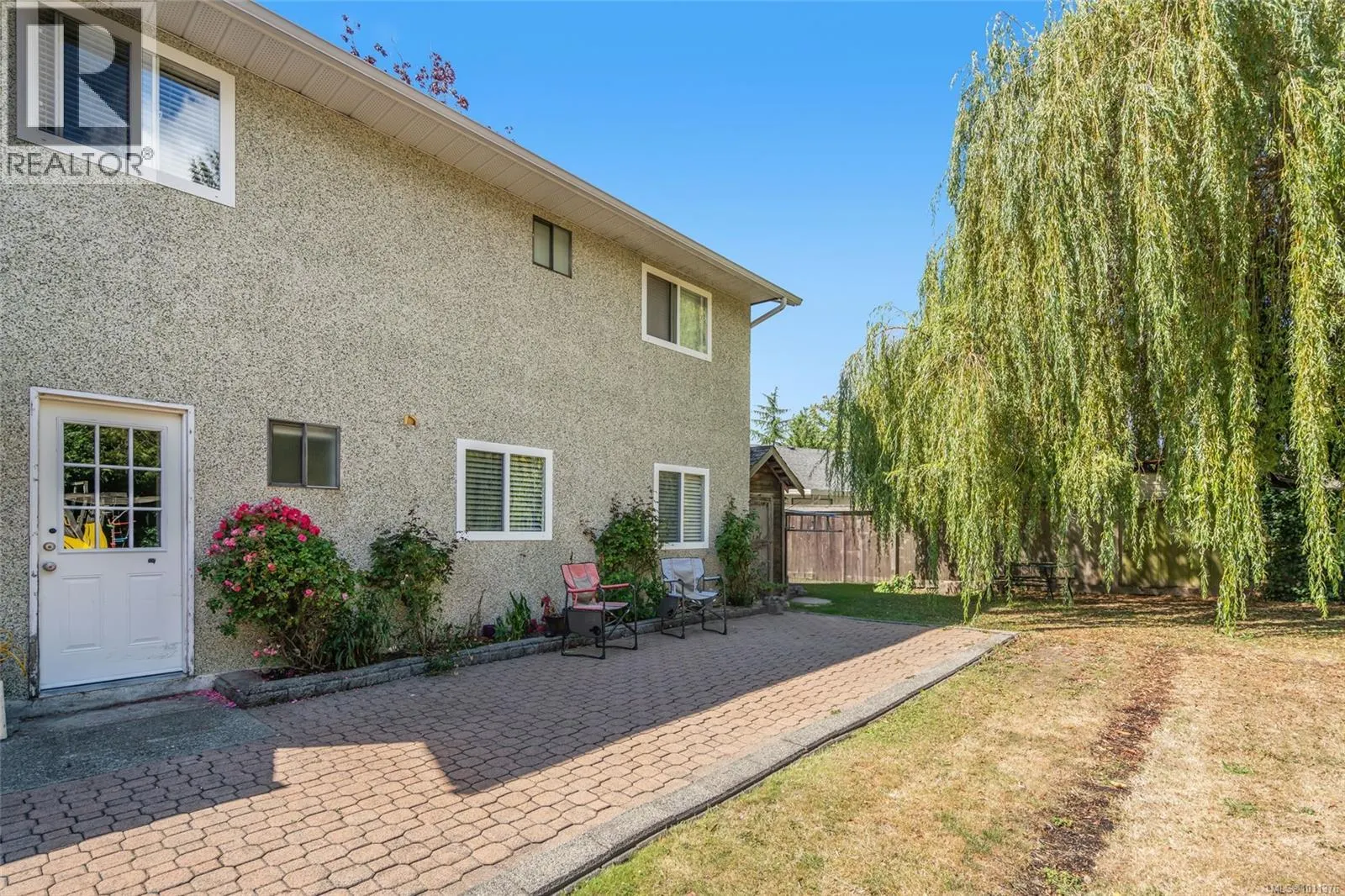 338 McKinnon St