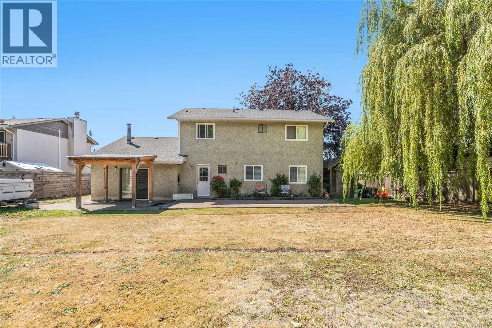 338 McKinnon St