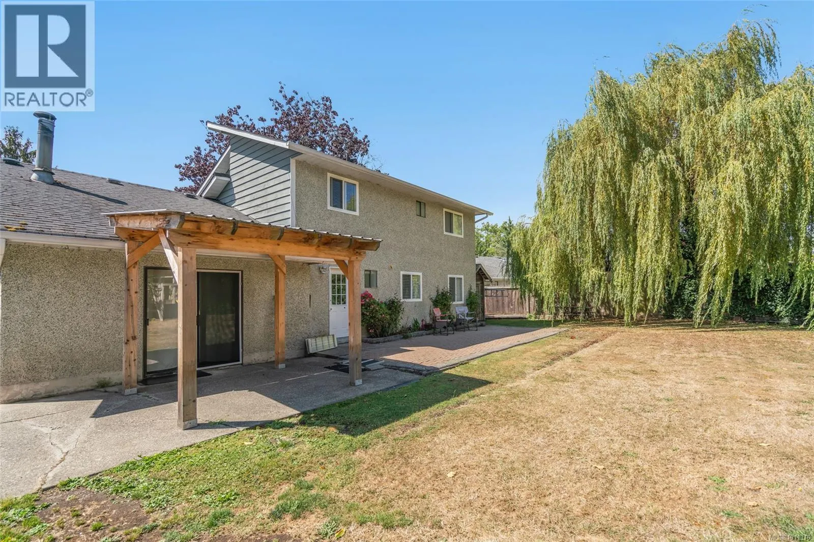 338 McKinnon St
