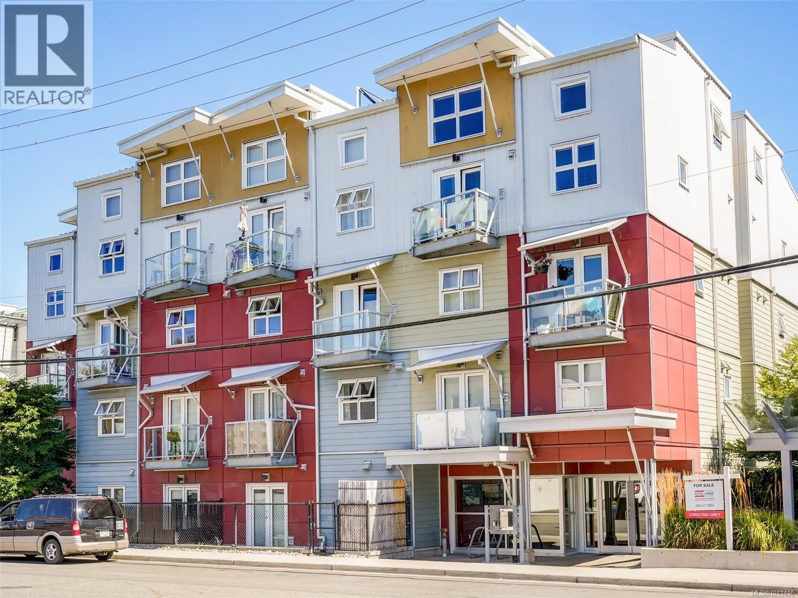 310 787 Tyee Rd