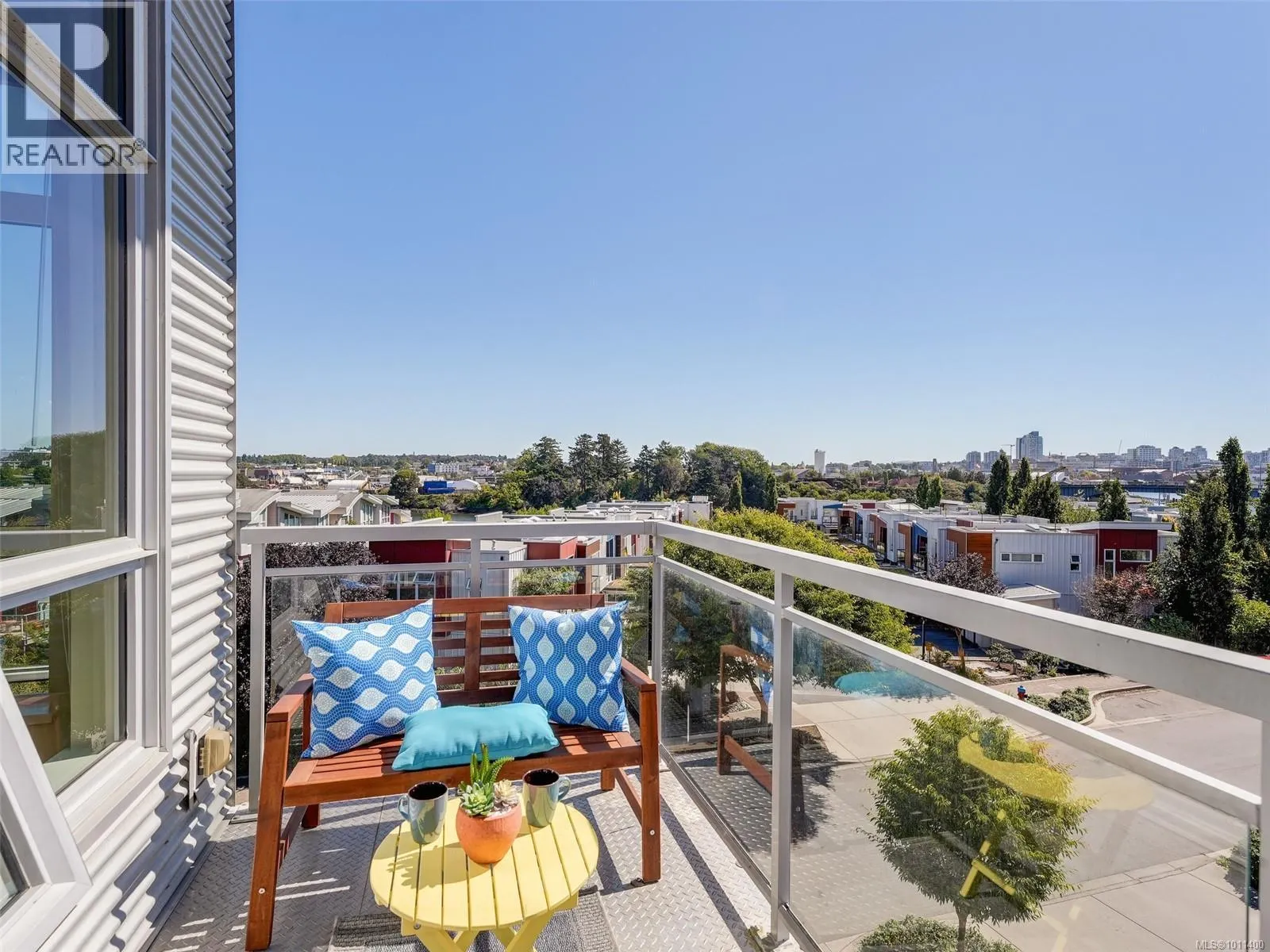 310 787 Tyee Rd