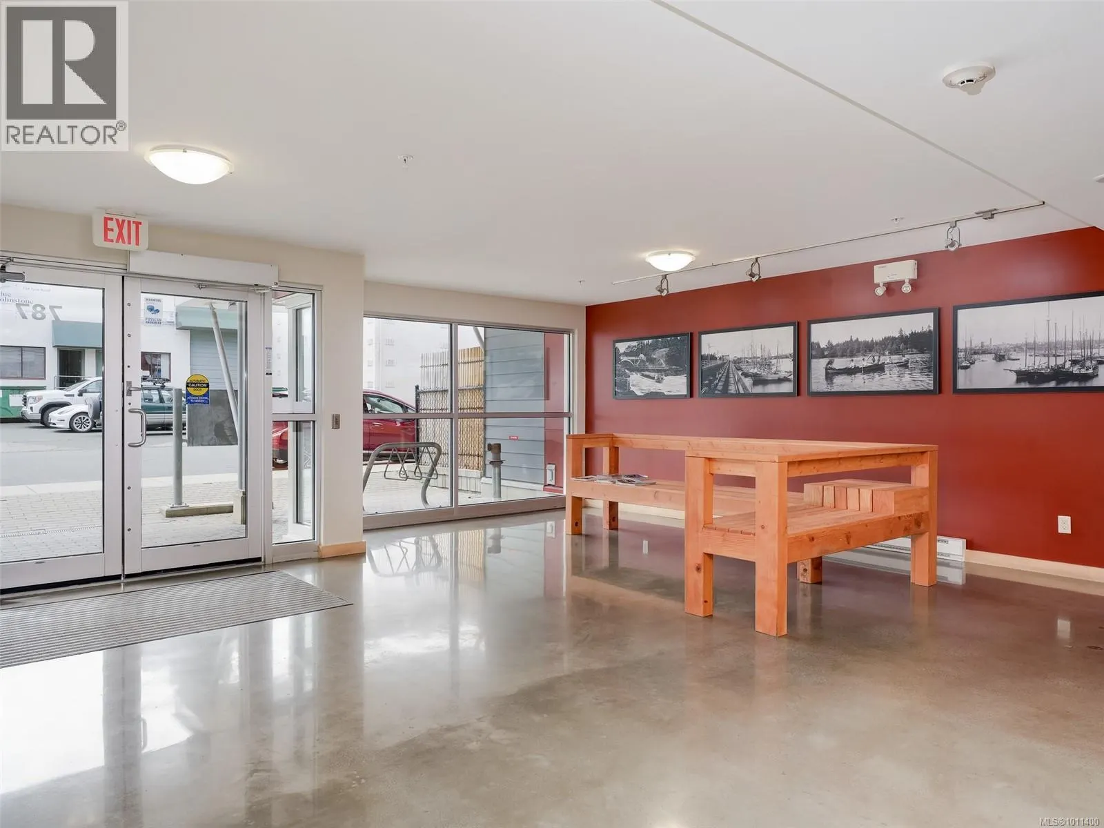 310 787 Tyee Rd
