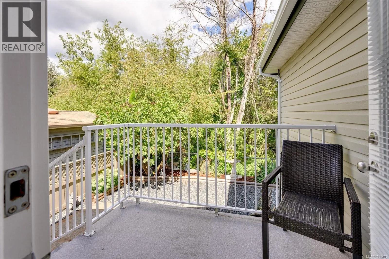1848 Valley Oak Dr