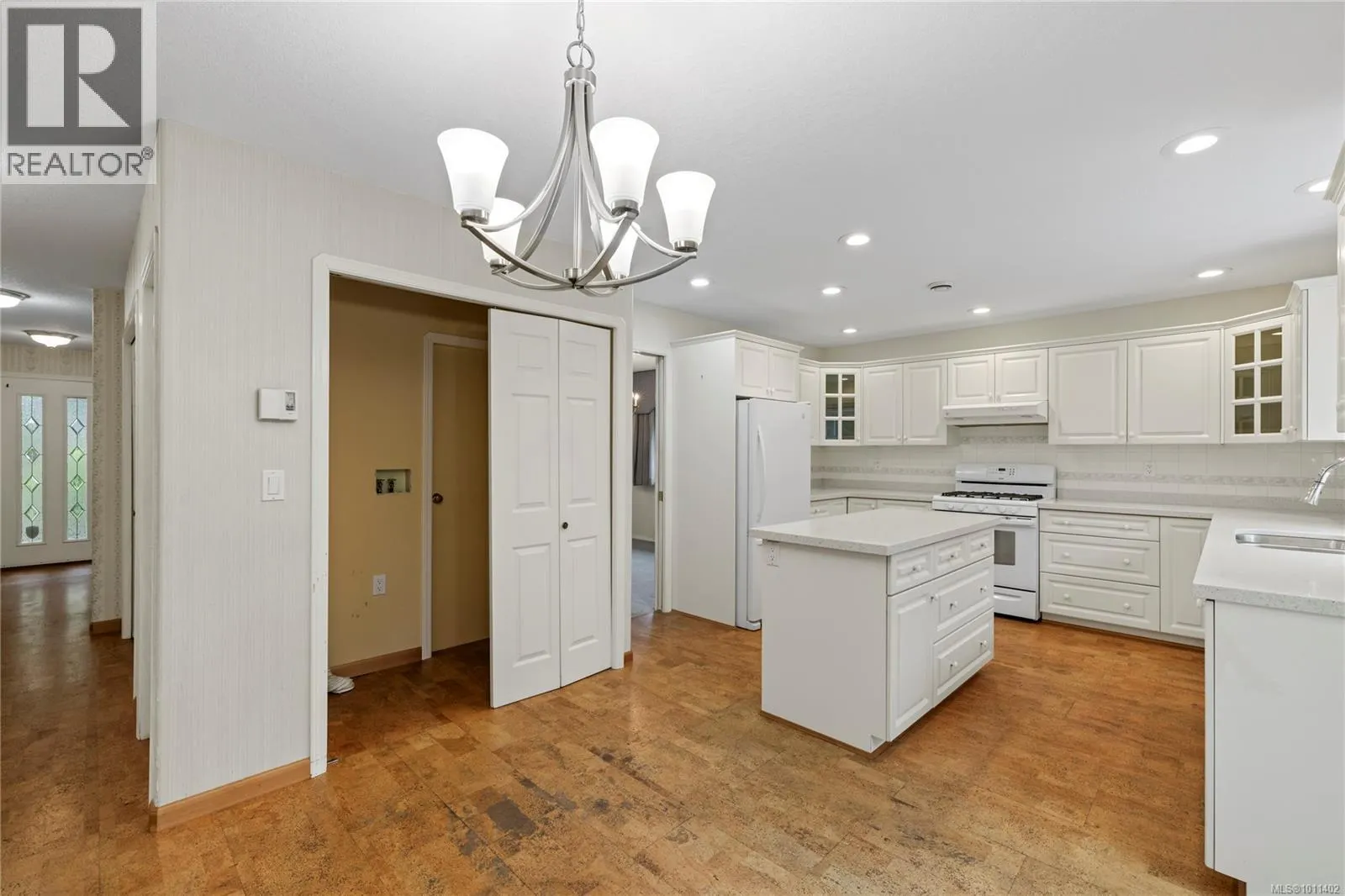 375 Palm Dr