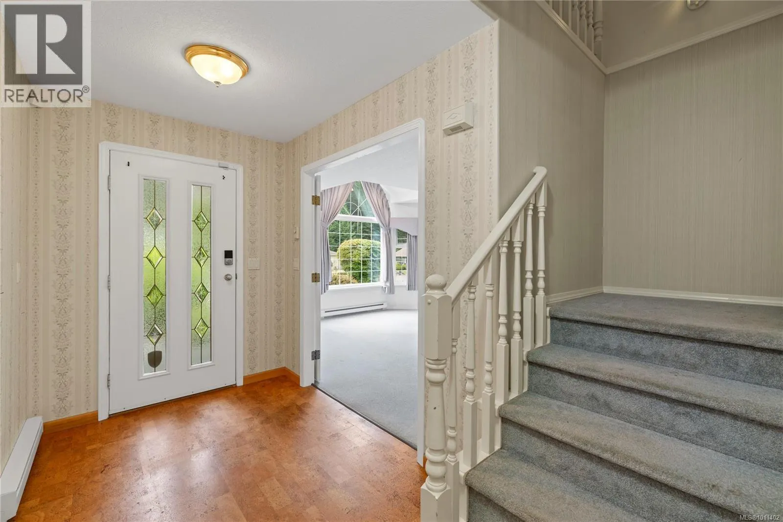 375 Palm Dr