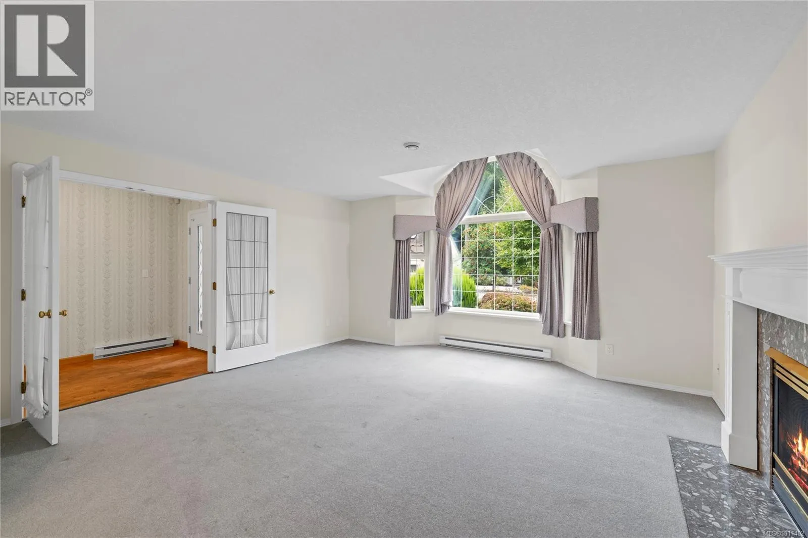 375 Palm Dr