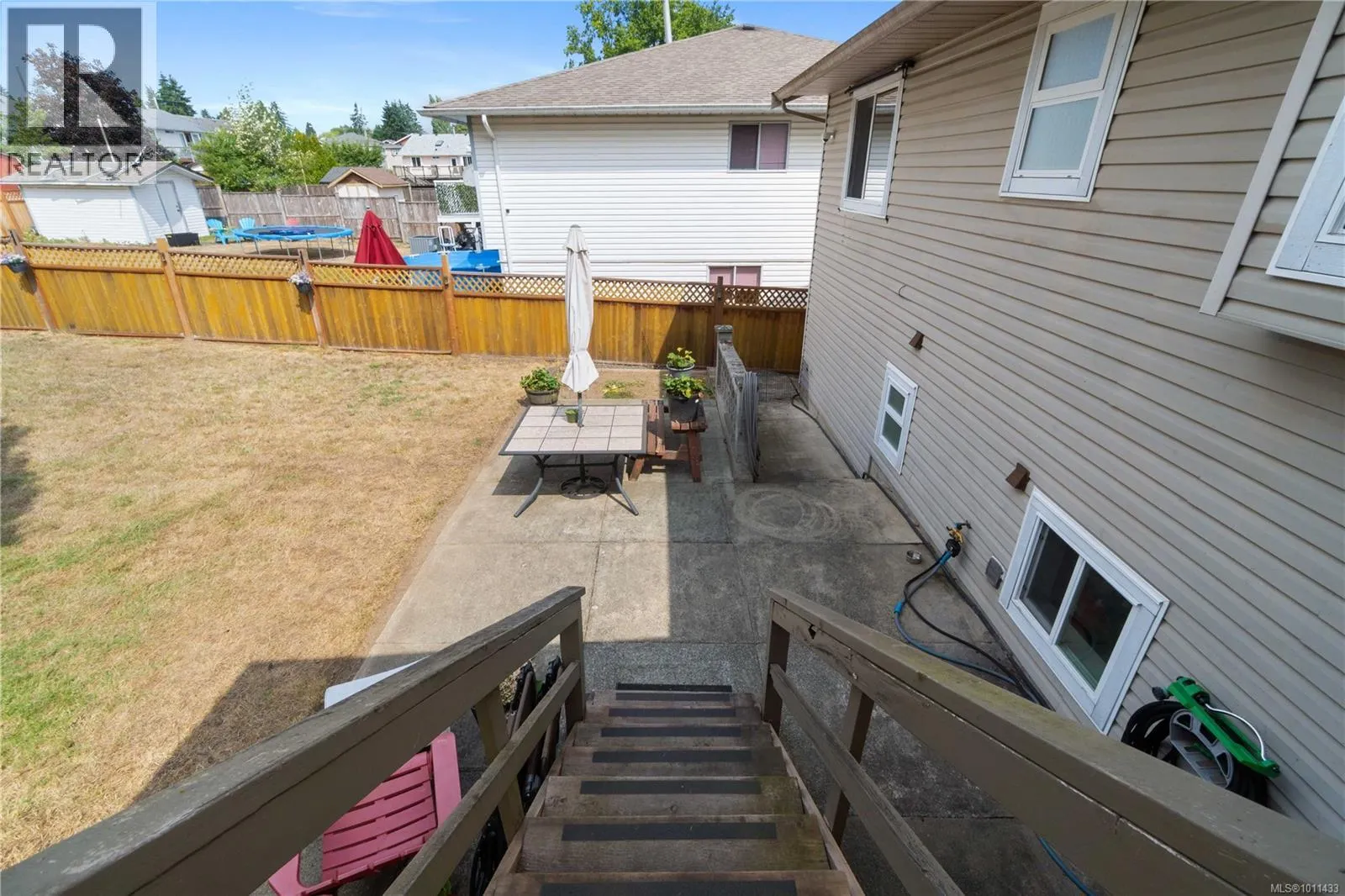 673 Howard Ave