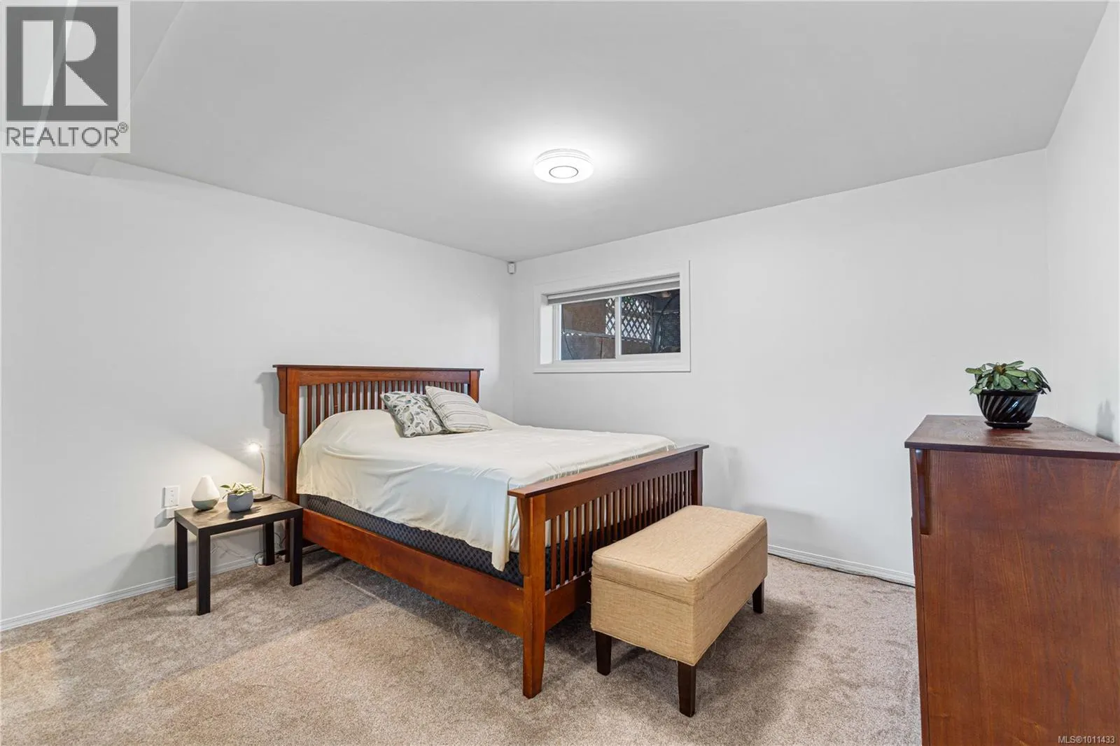 673 Howard Ave