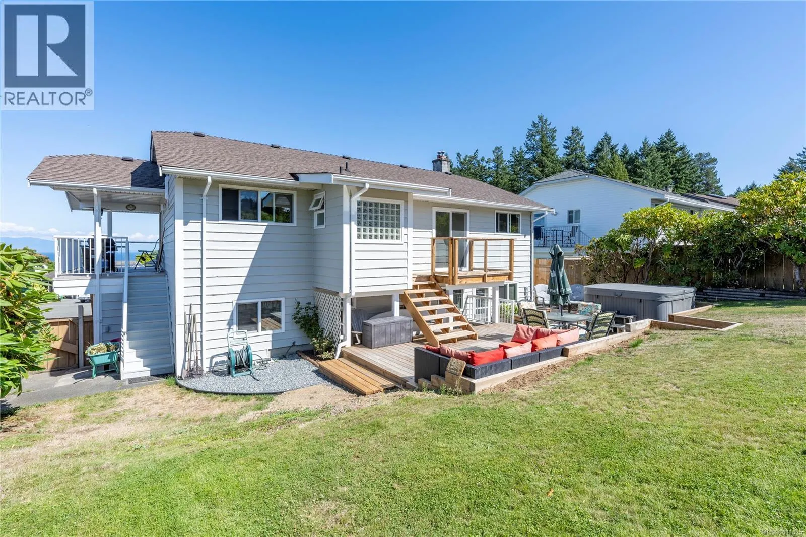6255 Sechelt Dr