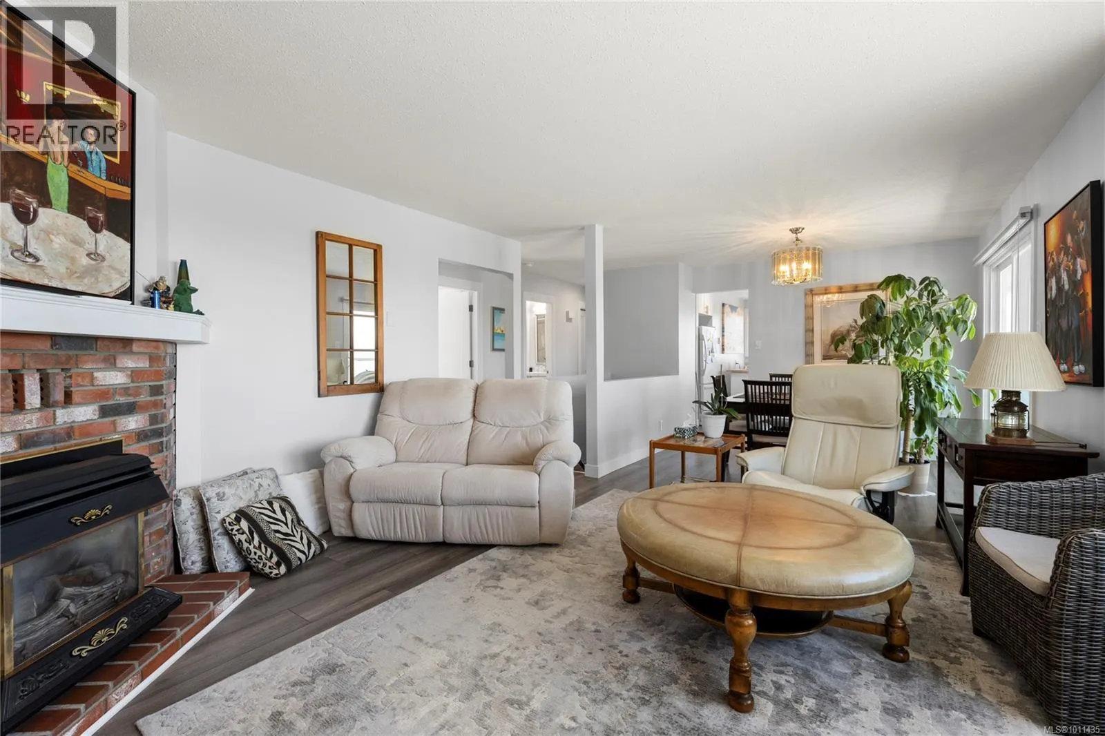 6255 Sechelt Dr