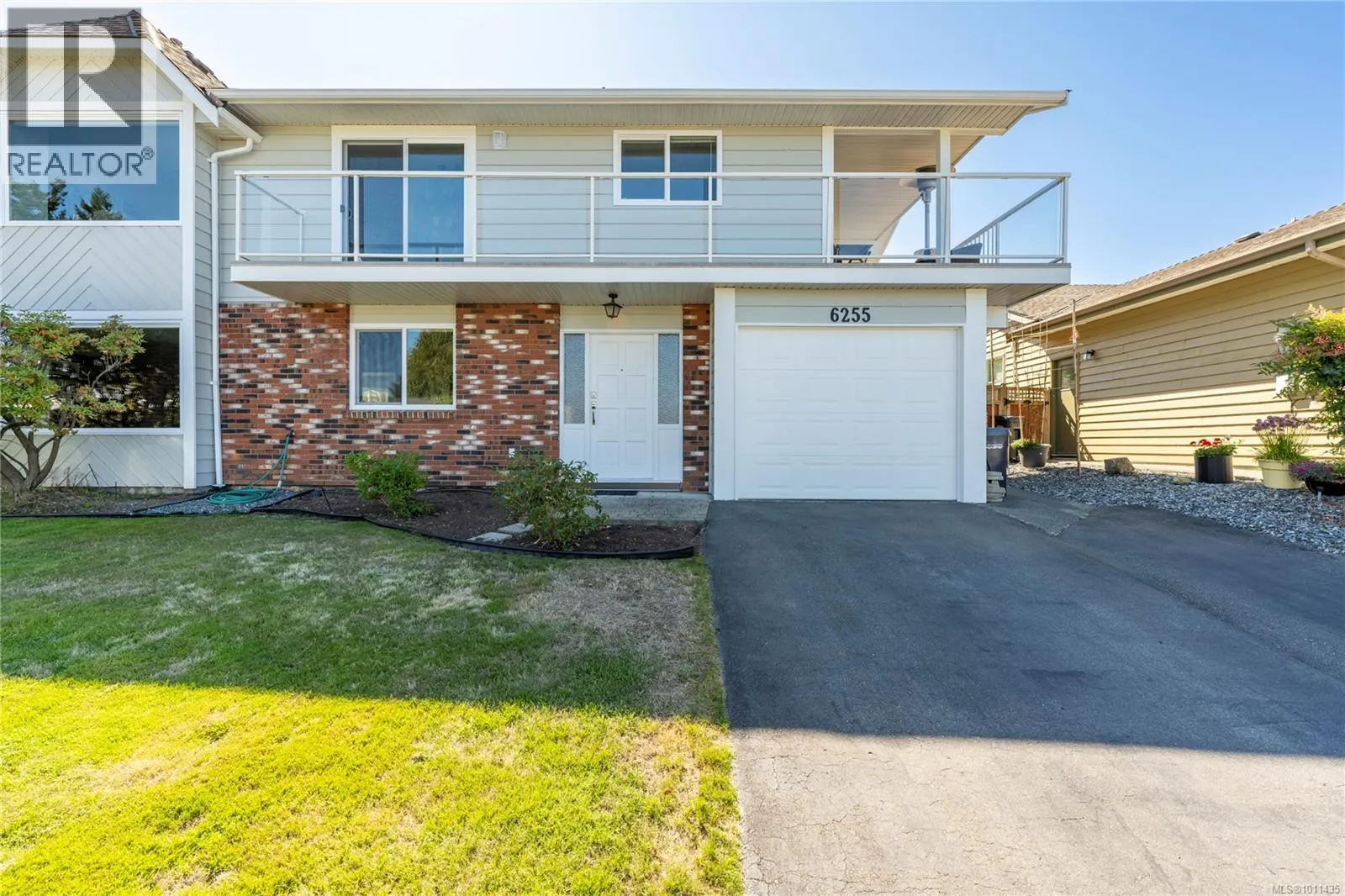 6255 Sechelt Dr